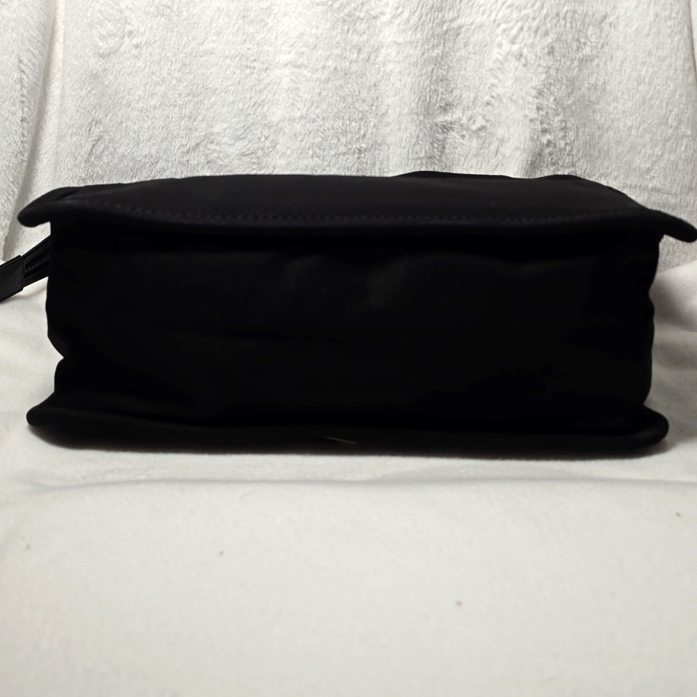Marc Jacobs Signet Medium Black Canvas Shoulder Convertible Tote Bag NWT - Picture 3 of 8